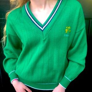 Vintage Made In Ireland Swallow Irish v-neck